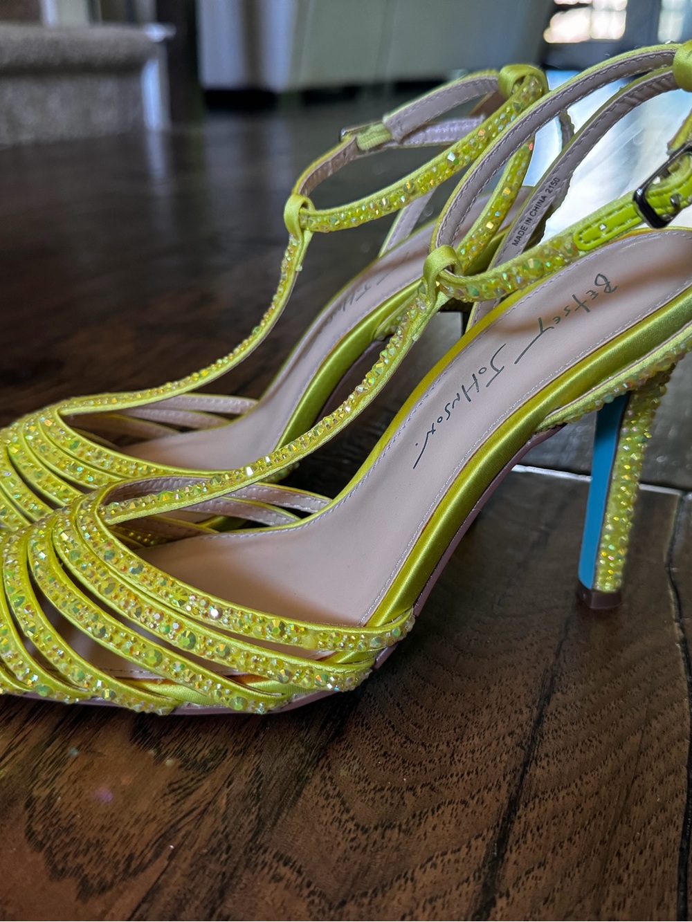 Betsey Johnson Womens Embellished Pointed Toe Heels Yellow Size 7 - Picture 3 of 7